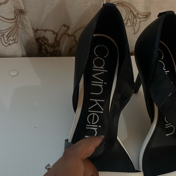 Calvin Klein black and white heels - Picture 3 of 4